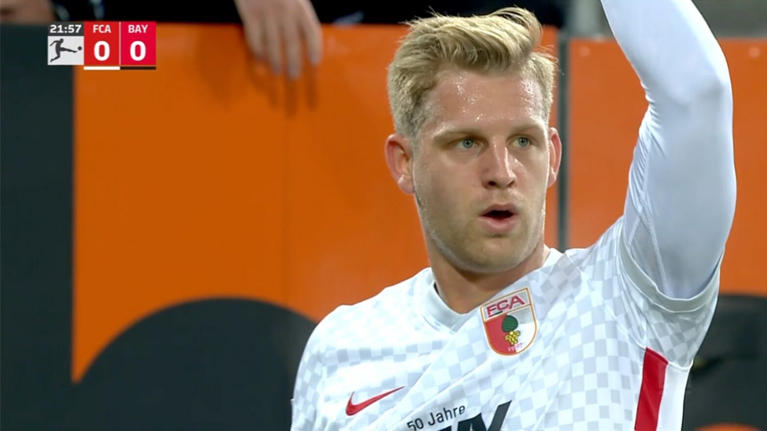 ESPNPlus_FCABAY ESPN Plus screenshot of soccer player Arne Maier setting up to take a corner kick.